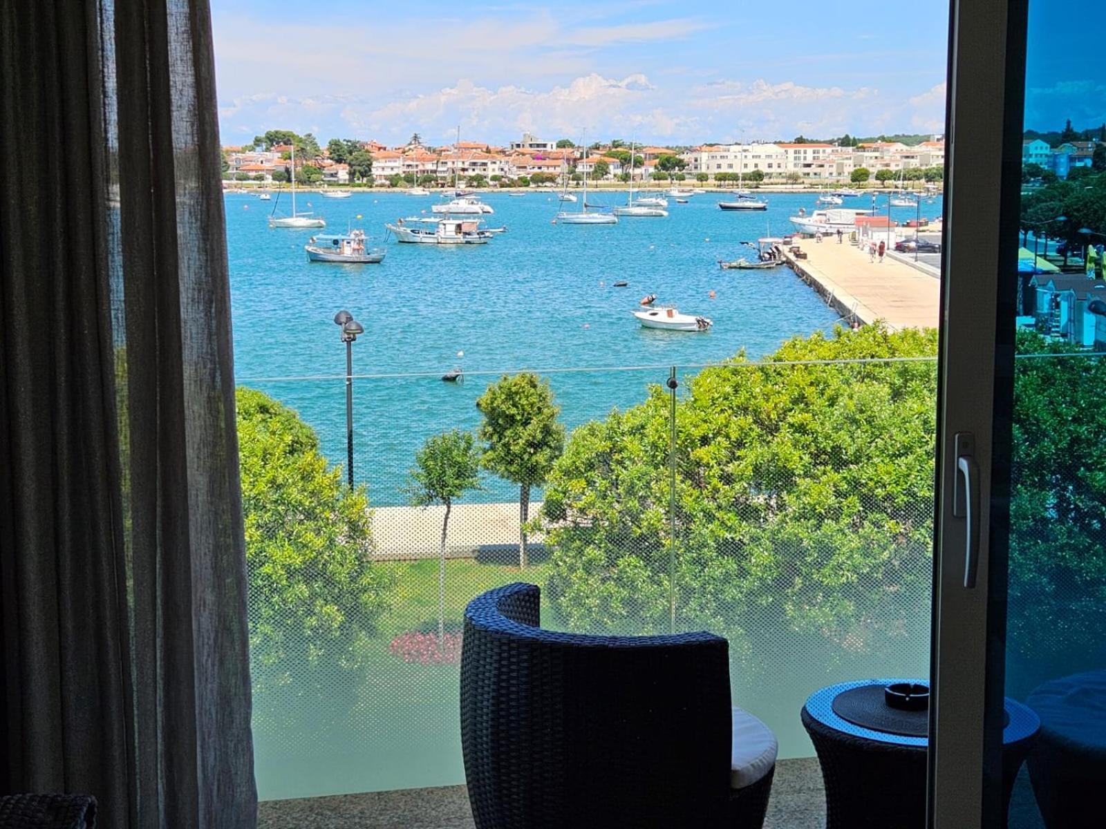Apartments Riva-Interauto ウマグ エクステリア 写真