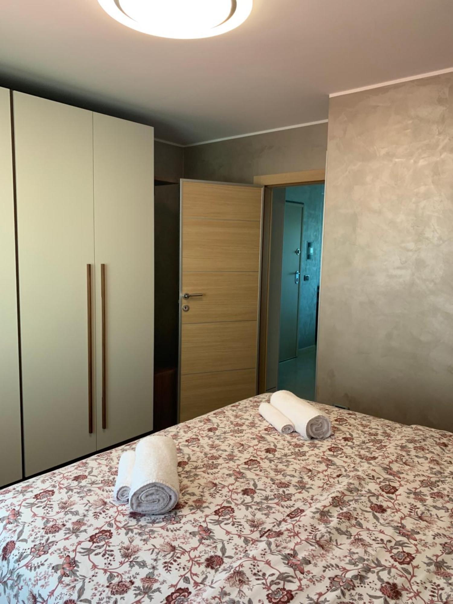 Apartments Riva-Interauto ウマグ エクステリア 写真