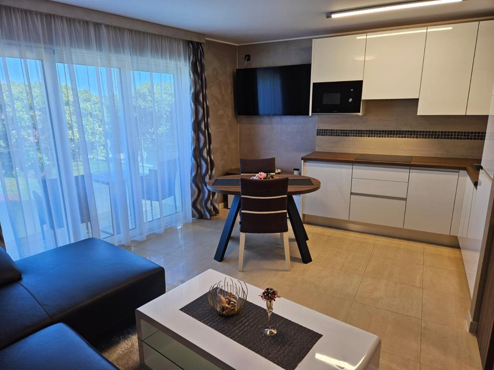 Apartments Riva-Interauto ウマグ エクステリア 写真