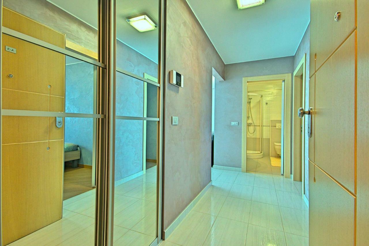 Apartments Riva-Interauto ウマグ エクステリア 写真