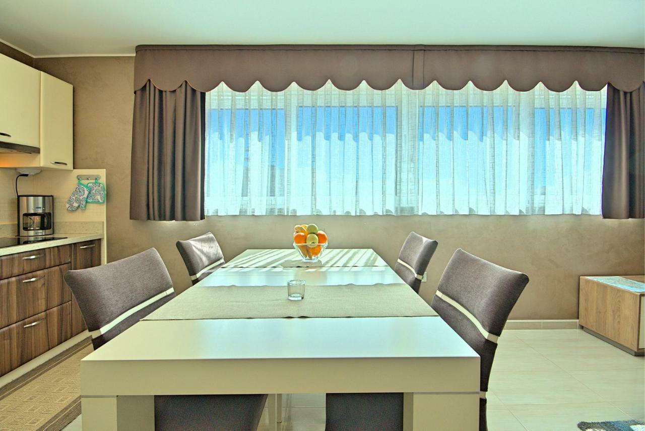 Apartments Riva-Interauto ウマグ エクステリア 写真