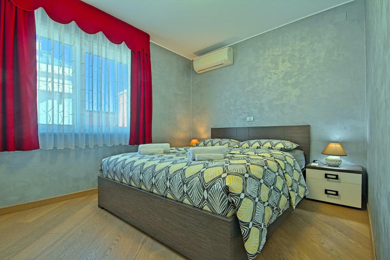 Apartments Riva-Interauto ウマグ エクステリア 写真